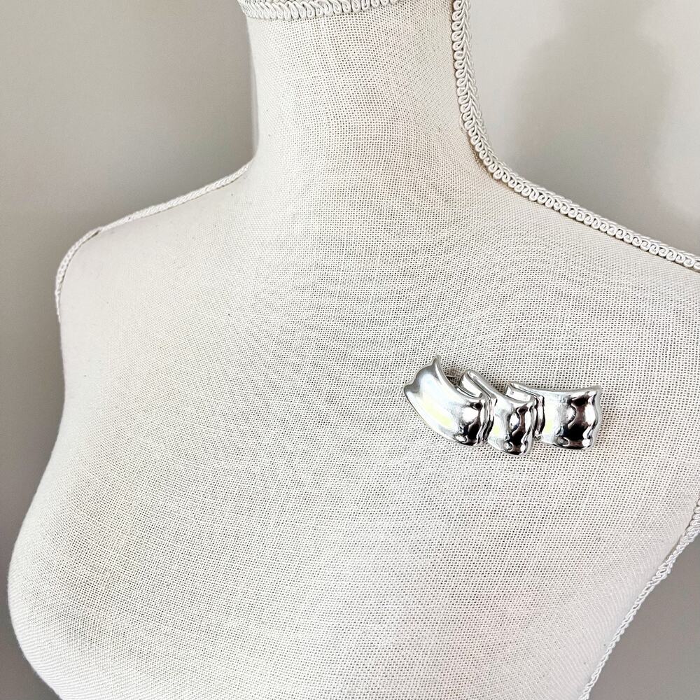 Givenchy Vintage Silver Ribbon Brooch Pin